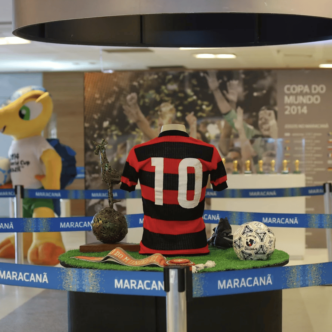 Colagem de mídia