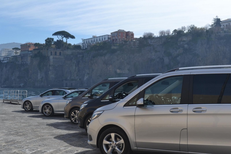 Sorrento: Private Transfer to Naples International Airport Private Naples Airport Transfer at Night— Up to 3 Passengers