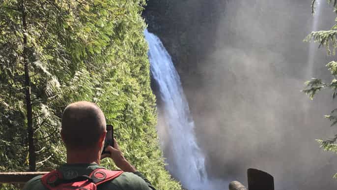 seattle waterfall wonderland hike in wallace falls park