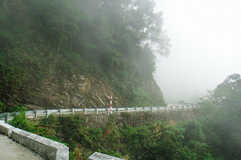 De Da Nang: Trekking no Parque Nacional Bach MaExcursão em grupo (máx. 15 pax/grupo)