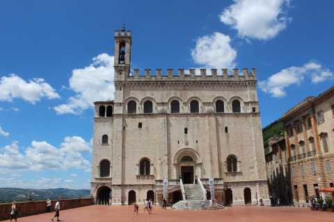 Gubbio: Tourist Card with City Discounts and Audioguide