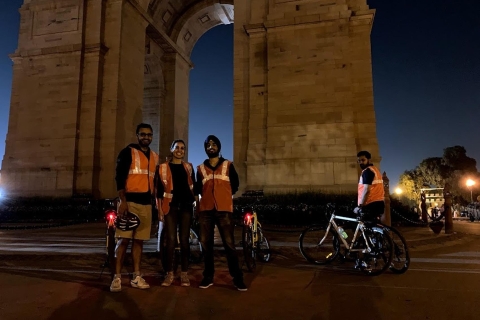 Delhi: 3-Hour Night Cycling Tour Standard Option