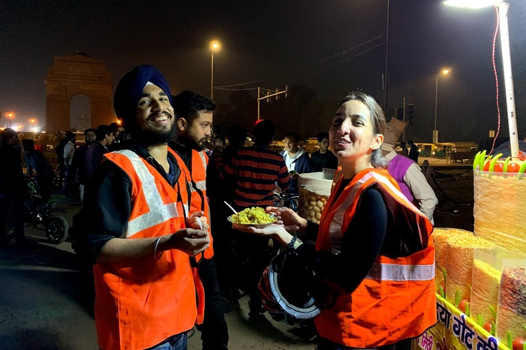 Delhi: excursion nocturne à vélo de 3 heuresOption standard