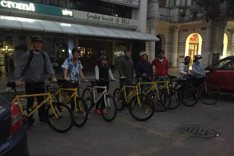 Delhi: excursion nocturne à vélo de 3 heuresOption standard