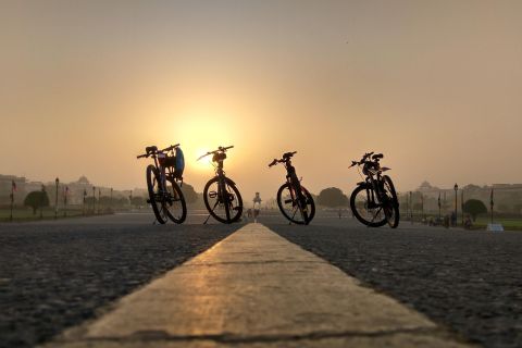 Delhi: tour in bicicletta notturno di 3 ore