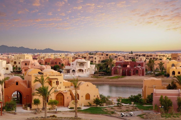 Ab Hurghada, Makadi oder Soma Bay: el-Guna-Stadtrundfahrt