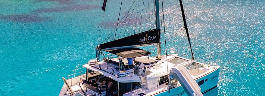 Agios Nikolaos : Excursion en catamaran Déjeuner et jouets aquatiques