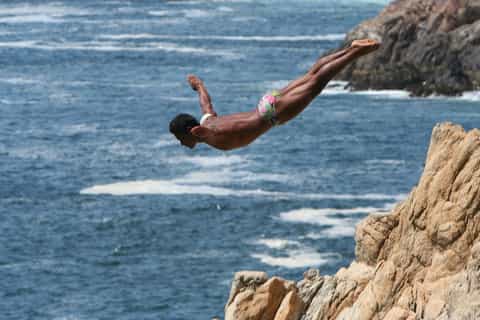 Round-Trip Shuttle: Quebrada Cliff-Dive Watching