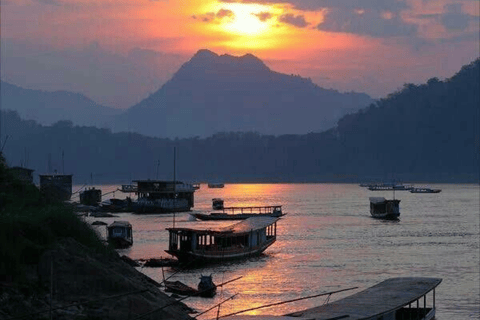 Slow Boat Chiang Rai à Luang Prabang : 2 jours-1 nuit