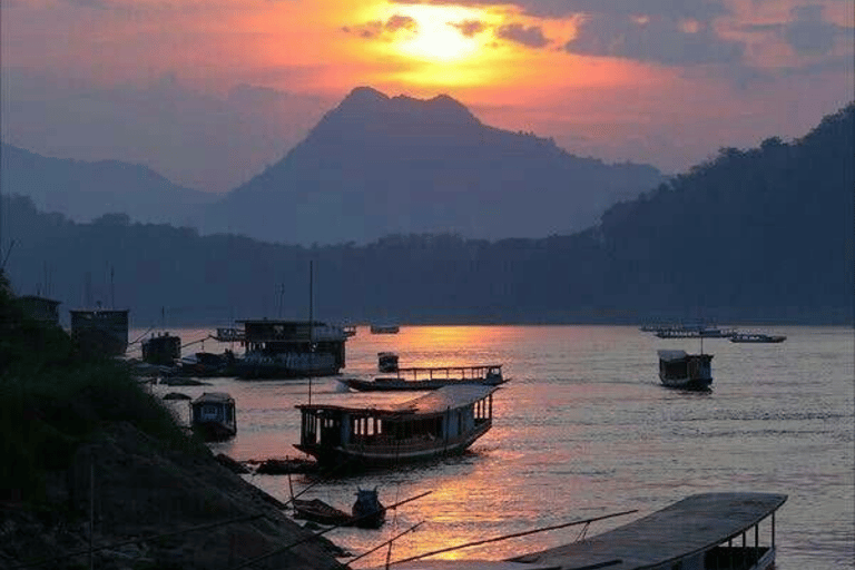 Slow Boat Chiang Rai à Luang Prabang : 2 jours-1 nuit