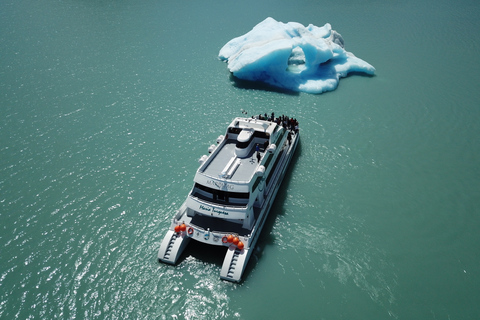 Gourmet Glacier Cruise & Footbridges of Perito Moreno Classic Gourmet Glacier Cruise