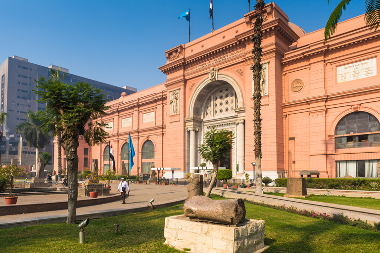 Le Caire : visite guidée des pyramides, du bazar et du muséeVisite partagée sans frais d'entrée