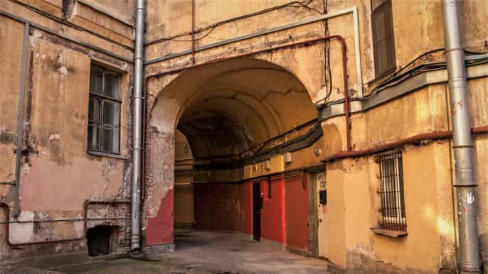 saint petersburg like a local walking tour