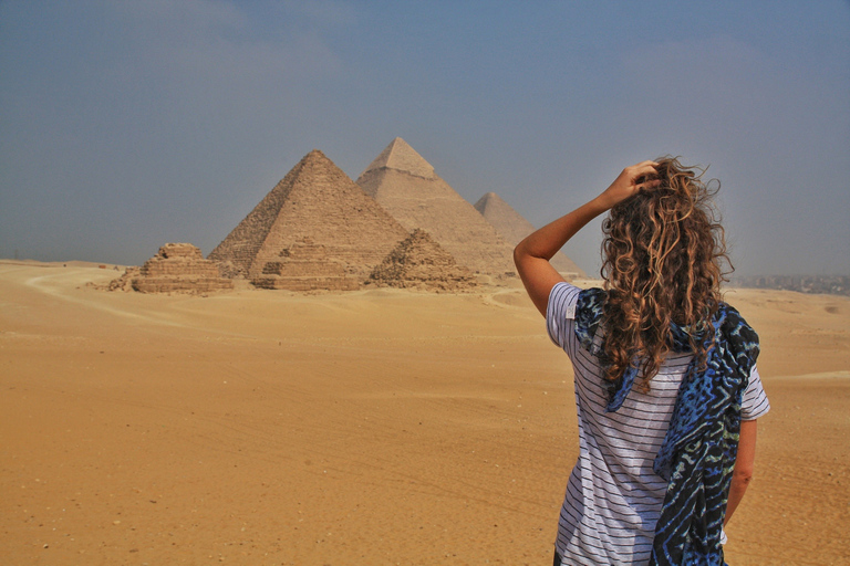 Cairo: Pyramid Tour, Boat Ride and Lunch at Cafelucca