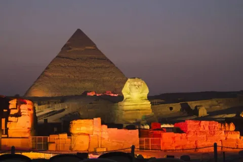 Kairo: Pyramiderna i Giza Ljud- och ljusshow med stadsvandring i Pyramiderna i Giza