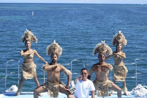 Punta Cana: catamaran-tocht met Tajguey Emotion-showPunta Cana: catamaran-tocht met Tajguey Emotion-voorstelling