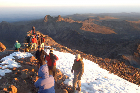 Mount Kenya: 5-Day Hike Via Chogoria Route