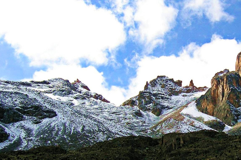 Mount Kenya: 5-Day Hike Via Chogoria Route