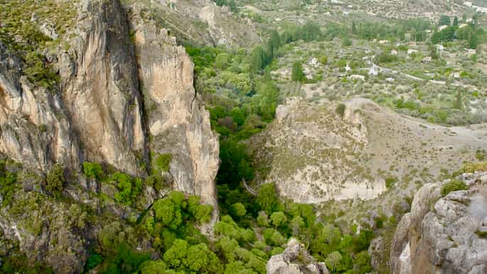 granada los cahorros de monachil guided hike