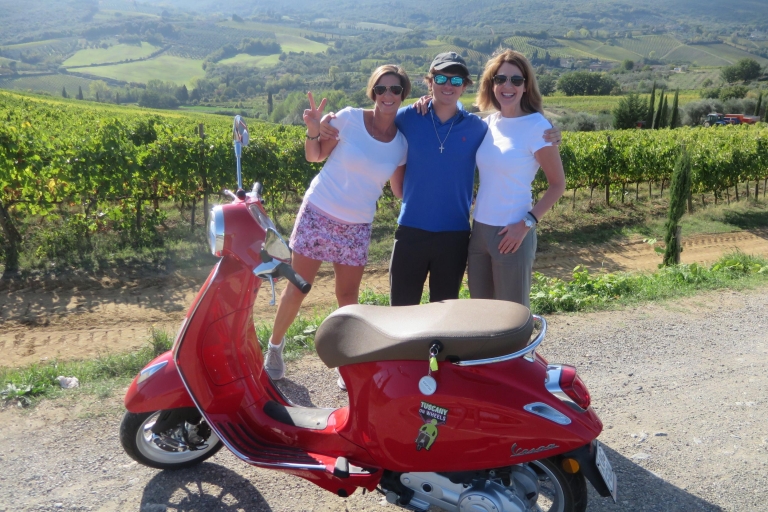 Florence: Toscane Vespa Tour naar San GimignanoBESTUURDER (18+)