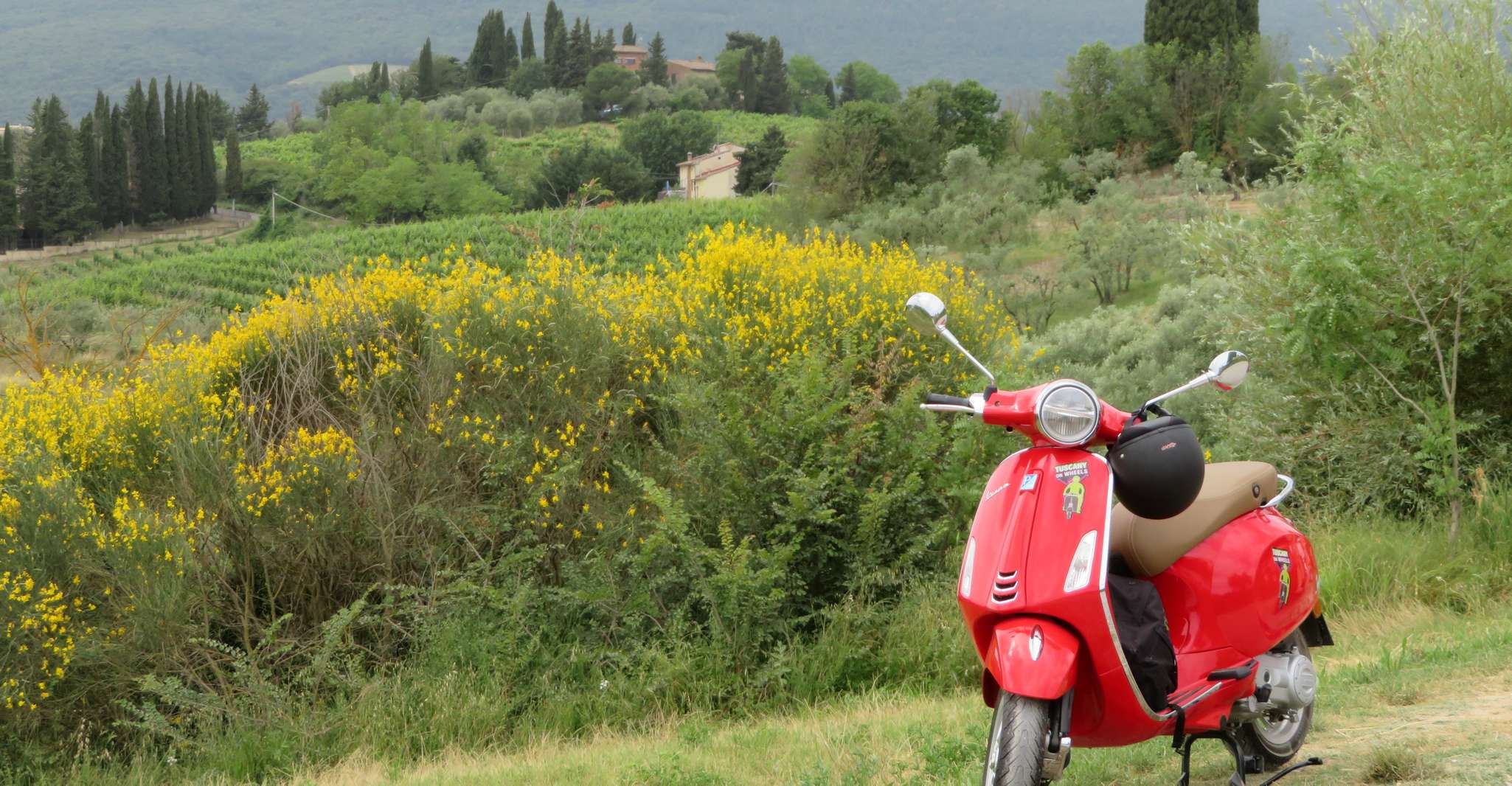 From Florence: Tuscany Vespa Tour with Lunch & Wine photo 18