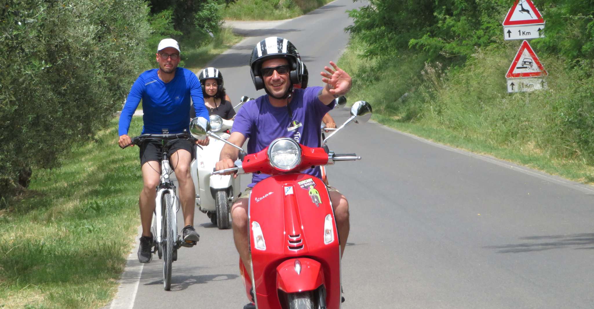 From Florence: Tuscany Vespa Tour with Lunch & Wine photo 17