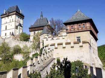 Ab Prag: Halbtägiger Ausflug zur Burg Karlstein Ab Prag: Halbtägiger Ausflug zur Burg Karlstein