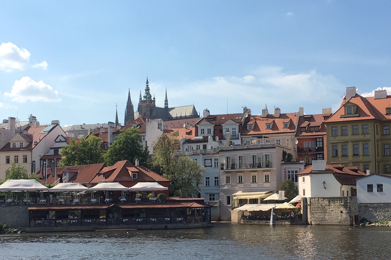 Prag: 1 timmes kryssning på floden VltavaPrag: Båttur på floden Vltava i en timme