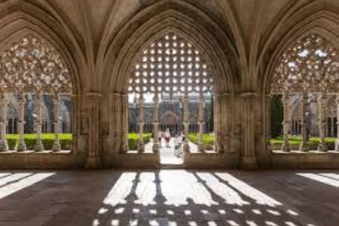 From Lisbon: Medieval Tour, Batalha, Tomar, Alcobaça, Óbidos Private Tour Option