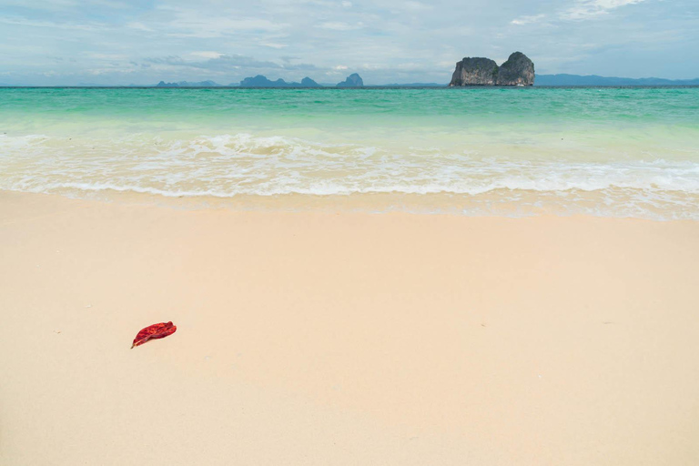 Koh Lanta: 4 Islands and Emerald Cave Snorkeling Trip