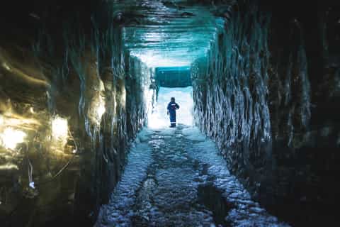 langjökull glacier ice cave and snowmobile tour
