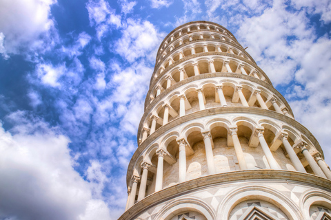 Livorno: Escorted Shore Excursion naar Pisa met scheve torenTour met toegang tot de scheve toren - Engels