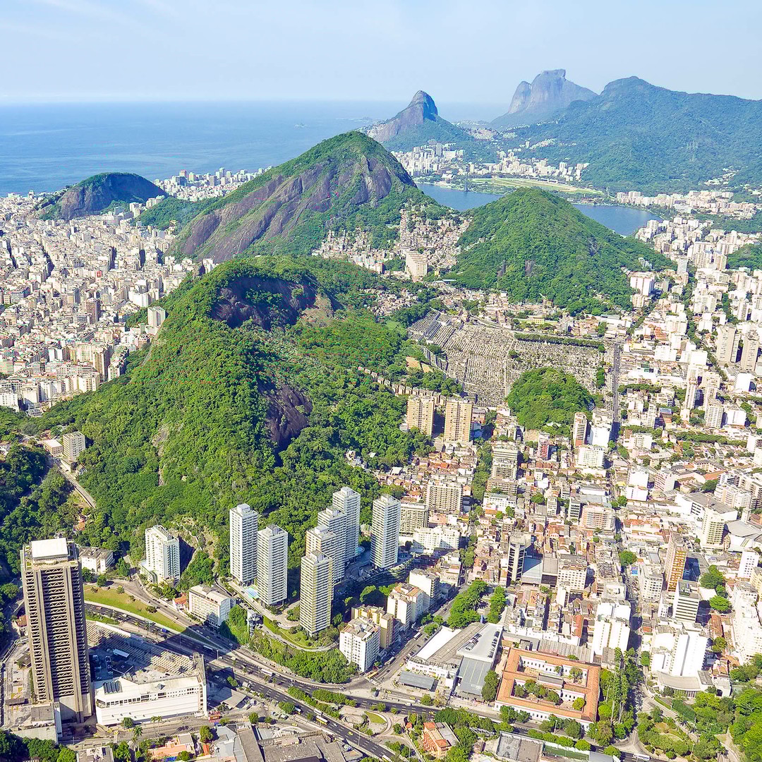 Colagem de mídia