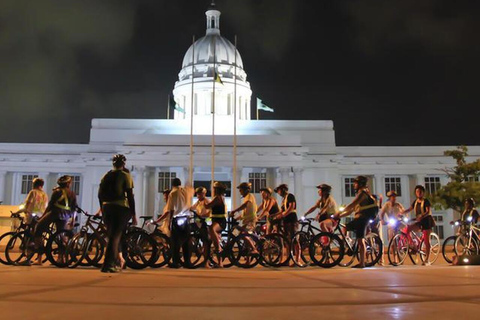 Colombo: Ruta Ciclista Nocturna Guiada PrivadaCiclismo Nocturno en Colombo (Privado + Guiado)