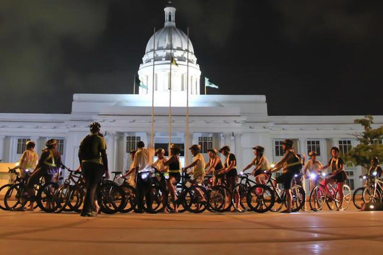 Colombo : Tour de vélo de nuit guidé privéColombo Night Cycling (privé + guidé)