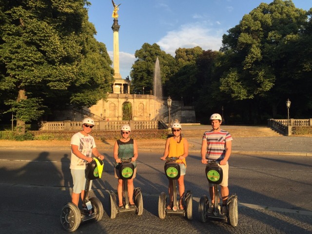 Visit Munich Highlights by Segway 3-Hour Tour in Kyoto