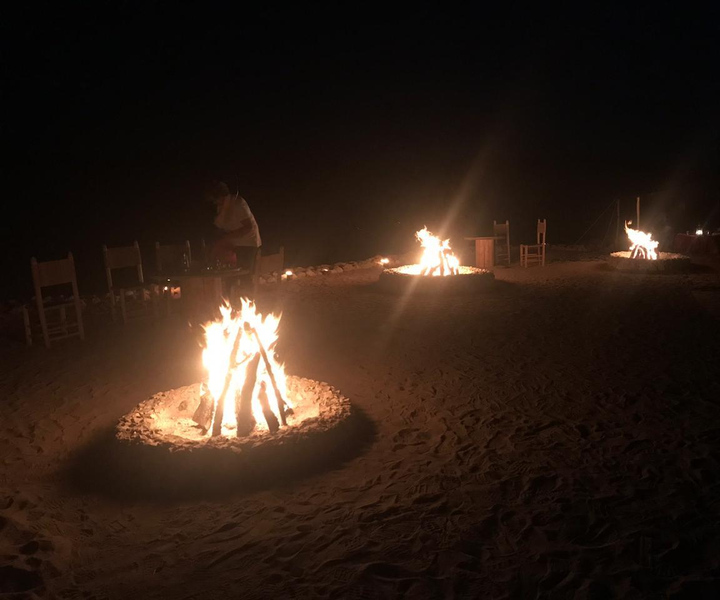 Starry Night Dinner: En magisk middag i Agafay med svømming