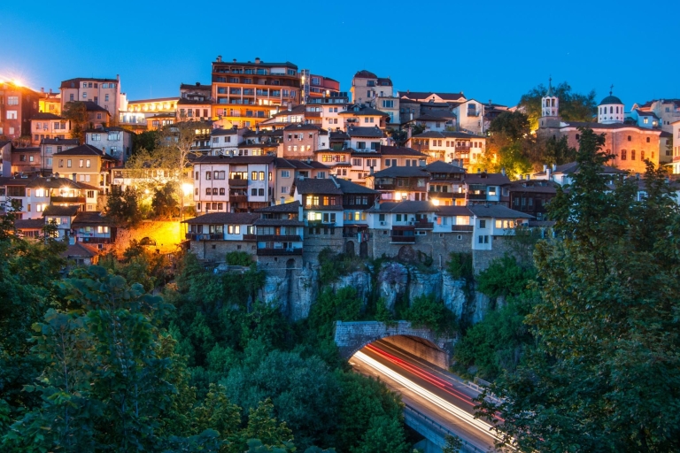 Van Boekarest: privé-dagtrip naar Veliko TarnovoVan Boekarest: dagtrip naar Bulgarije met Veliko Tarnovo-ticket