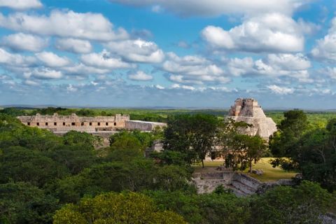 Uxmal with Private Guide and Transportation from Merida