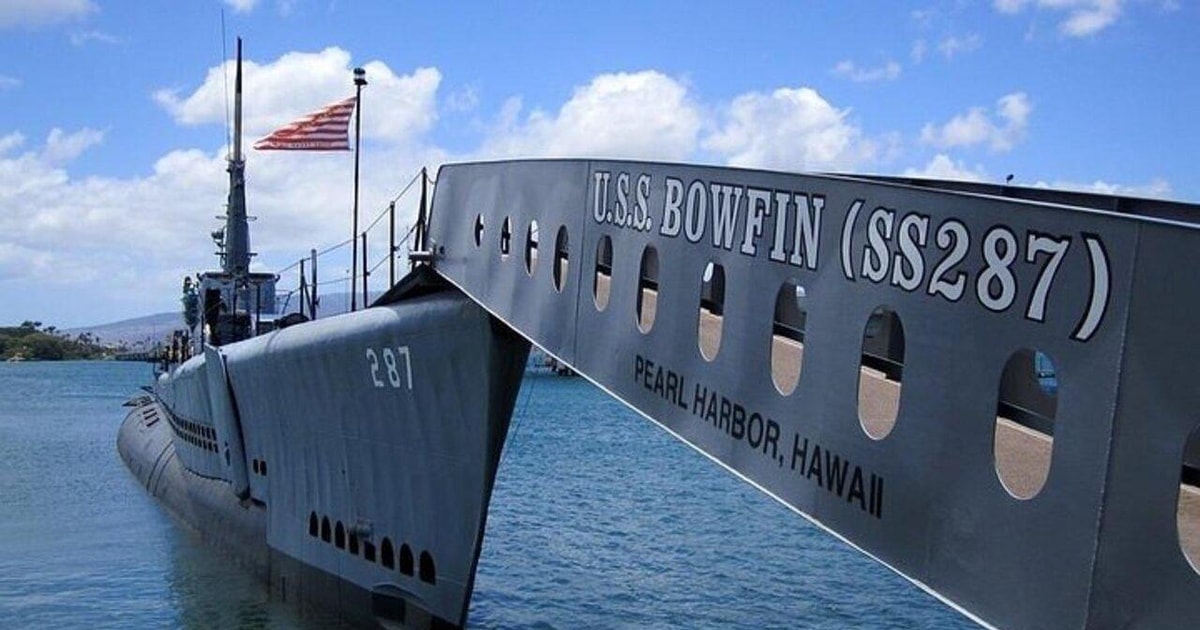 Pearl Harbor USS Arizona & Bowfin Submarine | GetYourGuide