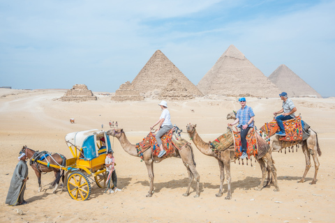 Cairo: Halve dag piramides Tour per kameel of paardenkoetsPrivétour per kameelrit zonder toegangsprijzen