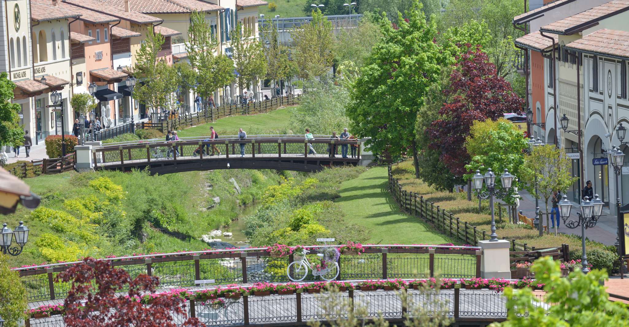 From Florence: Round-Trip Shuttle Bus to Barberino Outlet photo 4