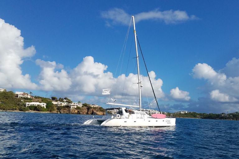 سانت توماس: رحلة خاصة بطول 50 قدمًا على متن قارب كاتاماران 500جولة لنصف يوم