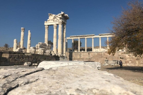 Von Izmir: Privater geführter Tagesausflug zum antiken Pergamon