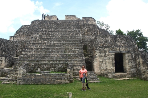 San Ignacio: Caracol Maya Ruins & Waterfall Tour met lunch