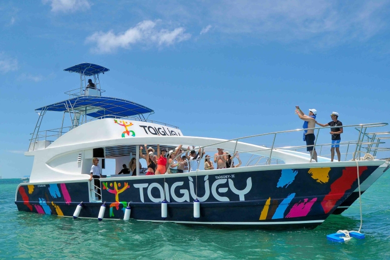 Punta Cana: Rejs katamaranem z pokazem Taiguey Emotion