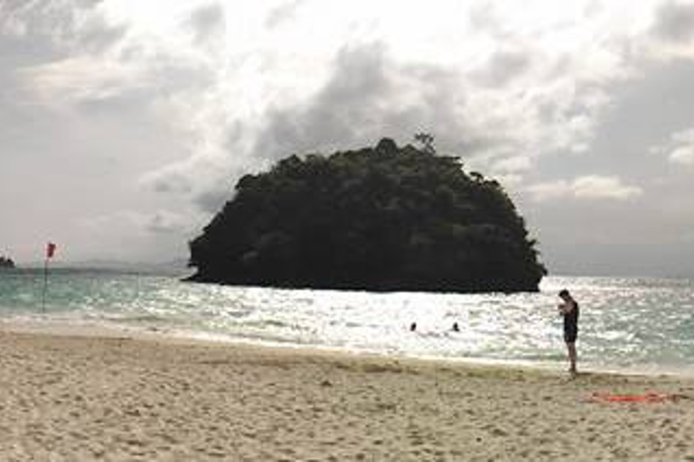 Krabi: Small Group Boat Tour to James Bond & Hong Islands