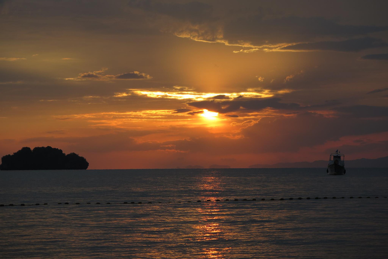 Krabi: 4 Island Sunset Small Group Tour with Night Snorkel