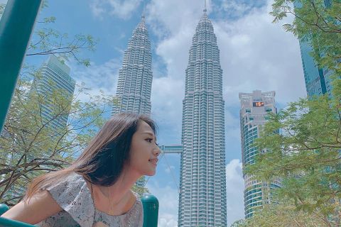 Petronas Twin Towers Visit & Return Airport Transfer