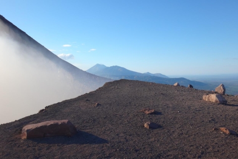 Telica en el crepúsculo: excursión de 8 horas al volcán desde LeónTelica en la excursión de 8 horas al volcán Crepúsculo desde León